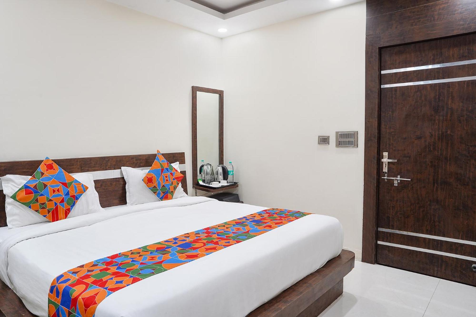 Fabhotel Jalsa Dlx โบปาล ภายนอก รูปภาพ